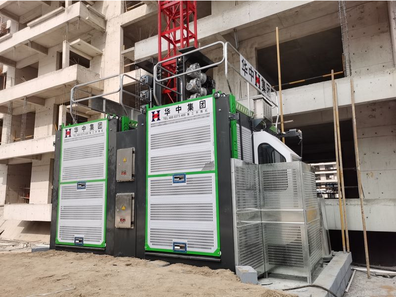 银河集团9873CM起重：高楼建设常用的施工升降机你了解多少？